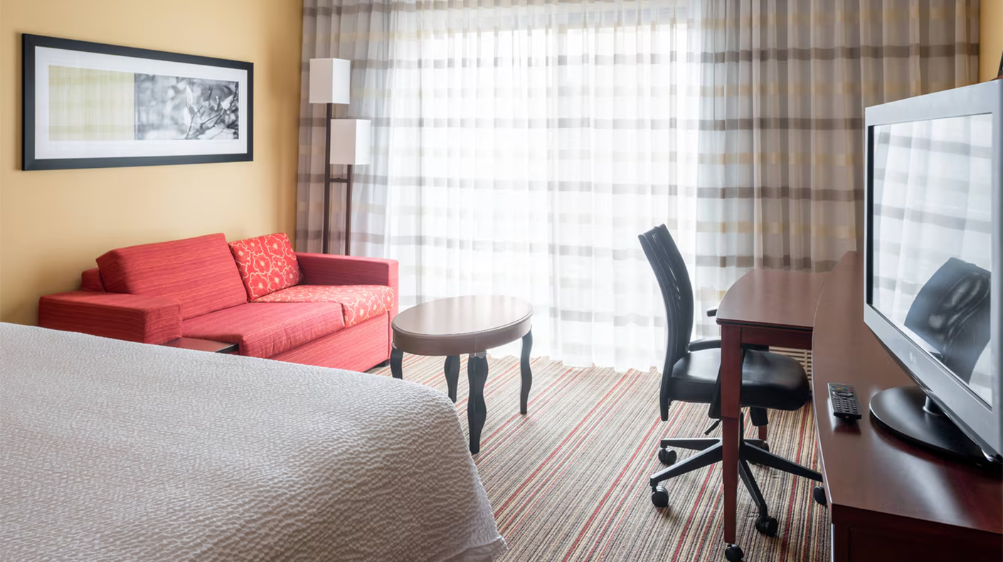 Courtyard by Marriott Indianapolis Airport