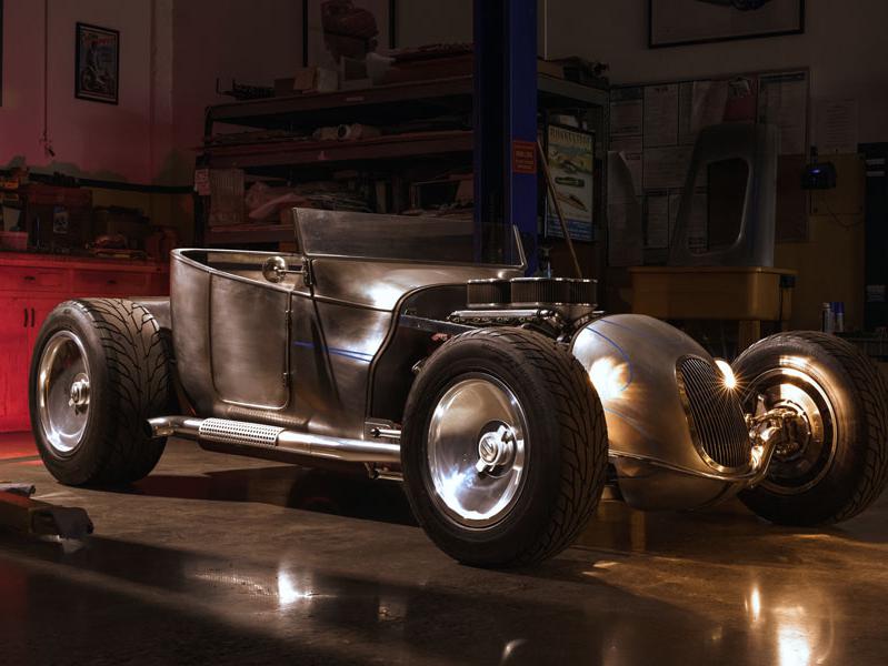 Jerry Magnuson classic car build in a garage setting