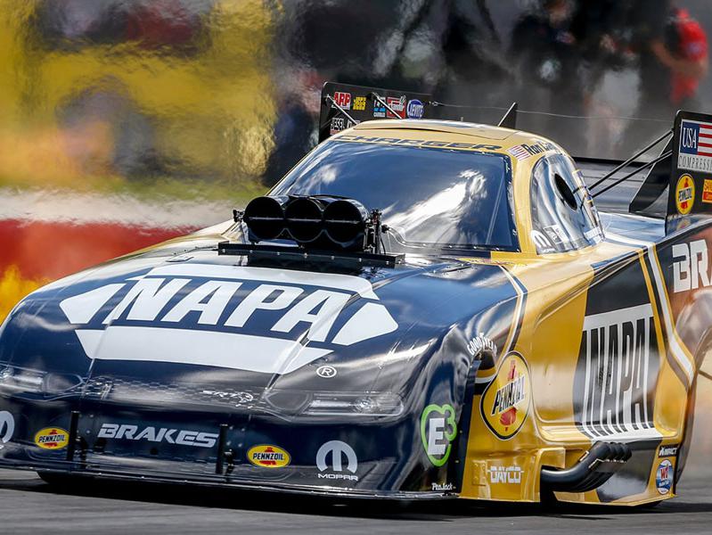 Photo of Ron Capps at the 2019 NHRA Southern Nationals courtesy of Atlanta Dragway
