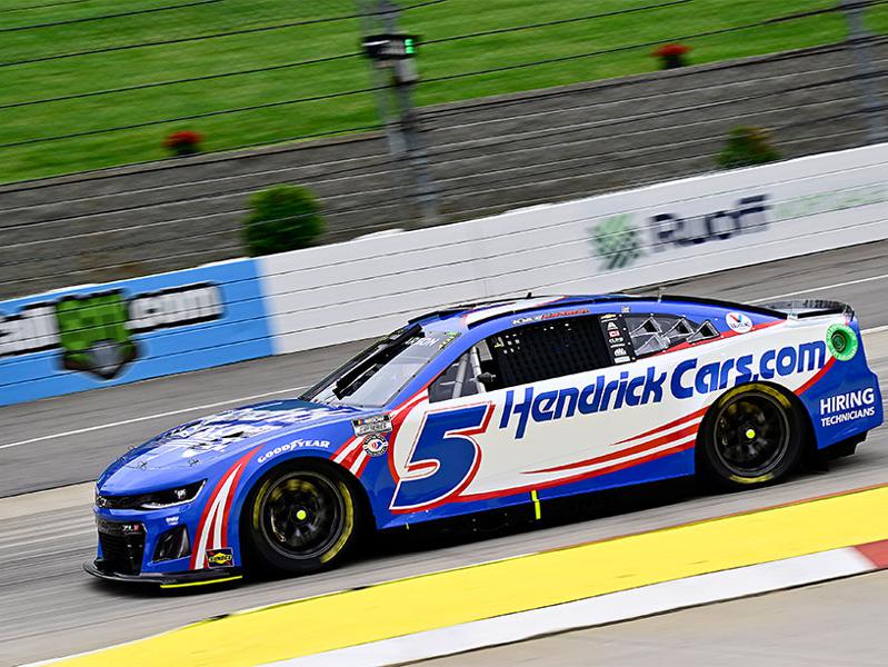 Sunnen logo, Hendrick Motorsports logo, Hendrick Motorsports Cup Series car on track
