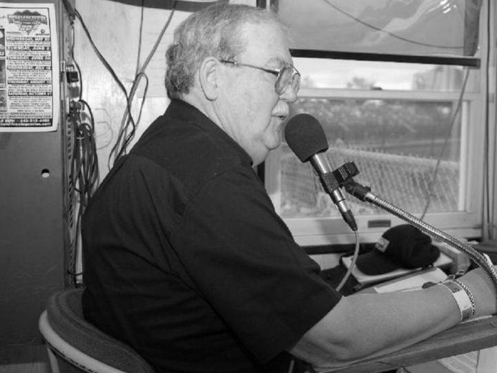 Ernie Saxton