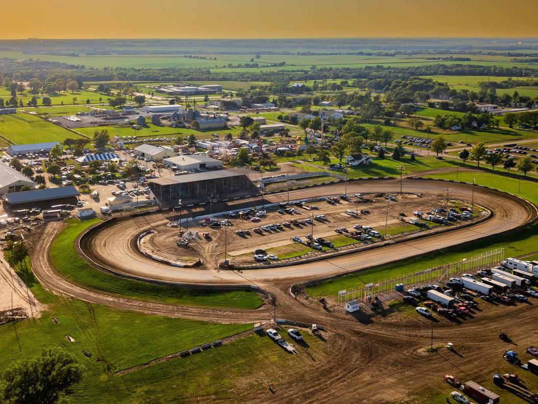 Lead image of Beatrice Speedway by Brandon Anderson Photography. Courtesy of Beatrice Speedway/Facebook.